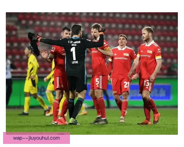 埃因霍温主场1-1战平阿森纳 双方互交白卷难分高下